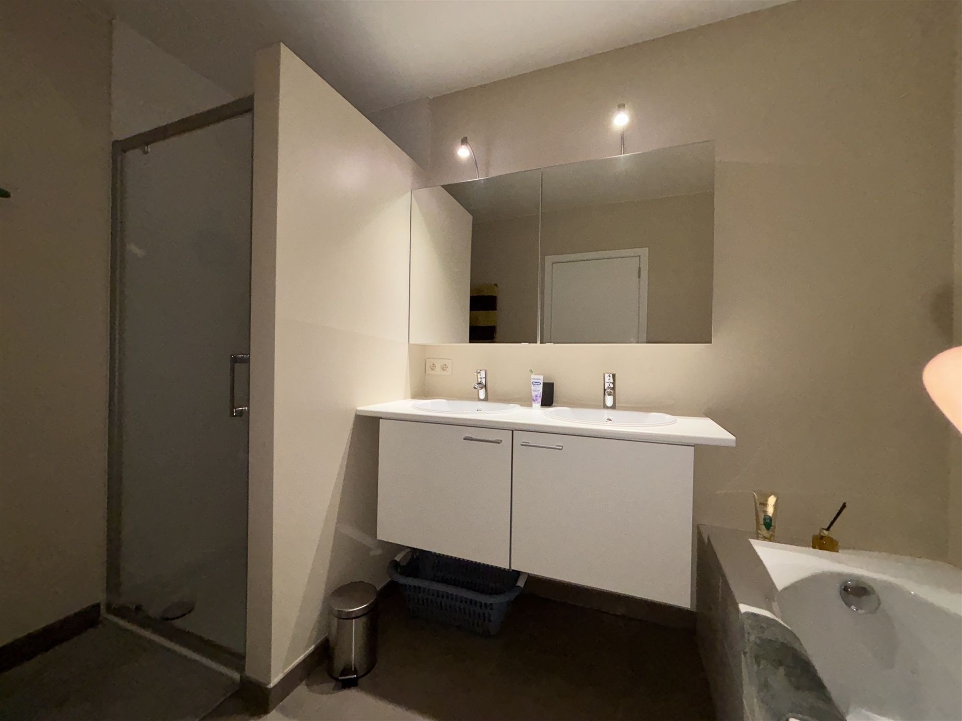 Appartement met 2 ruime kamers en terras foto 11