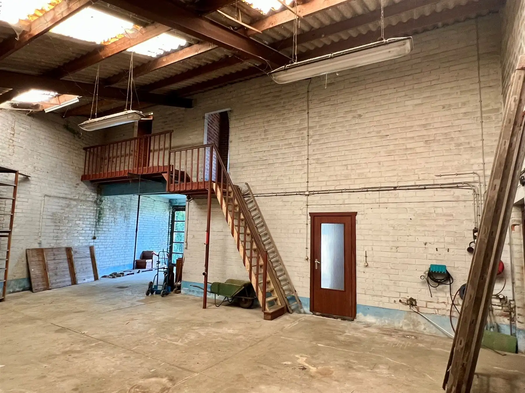 Ruime eigendom met woning, atelier en uitbreidingspotentieel  foto 5