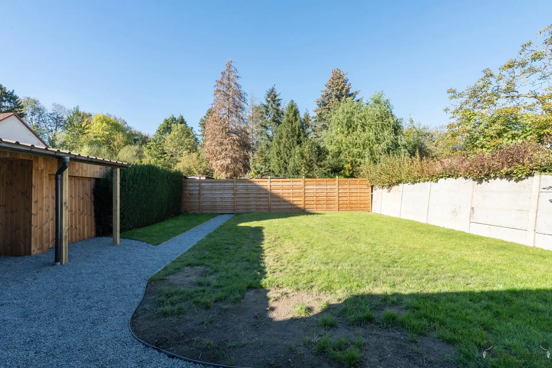 Luxueus gerenoveerd duplexappartement met 4 slaapkamers en private tuin foto 17