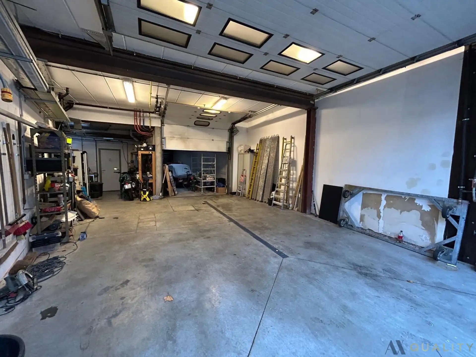 Ruime woning met tal van mogelijkheden en ruime garage  foto 30