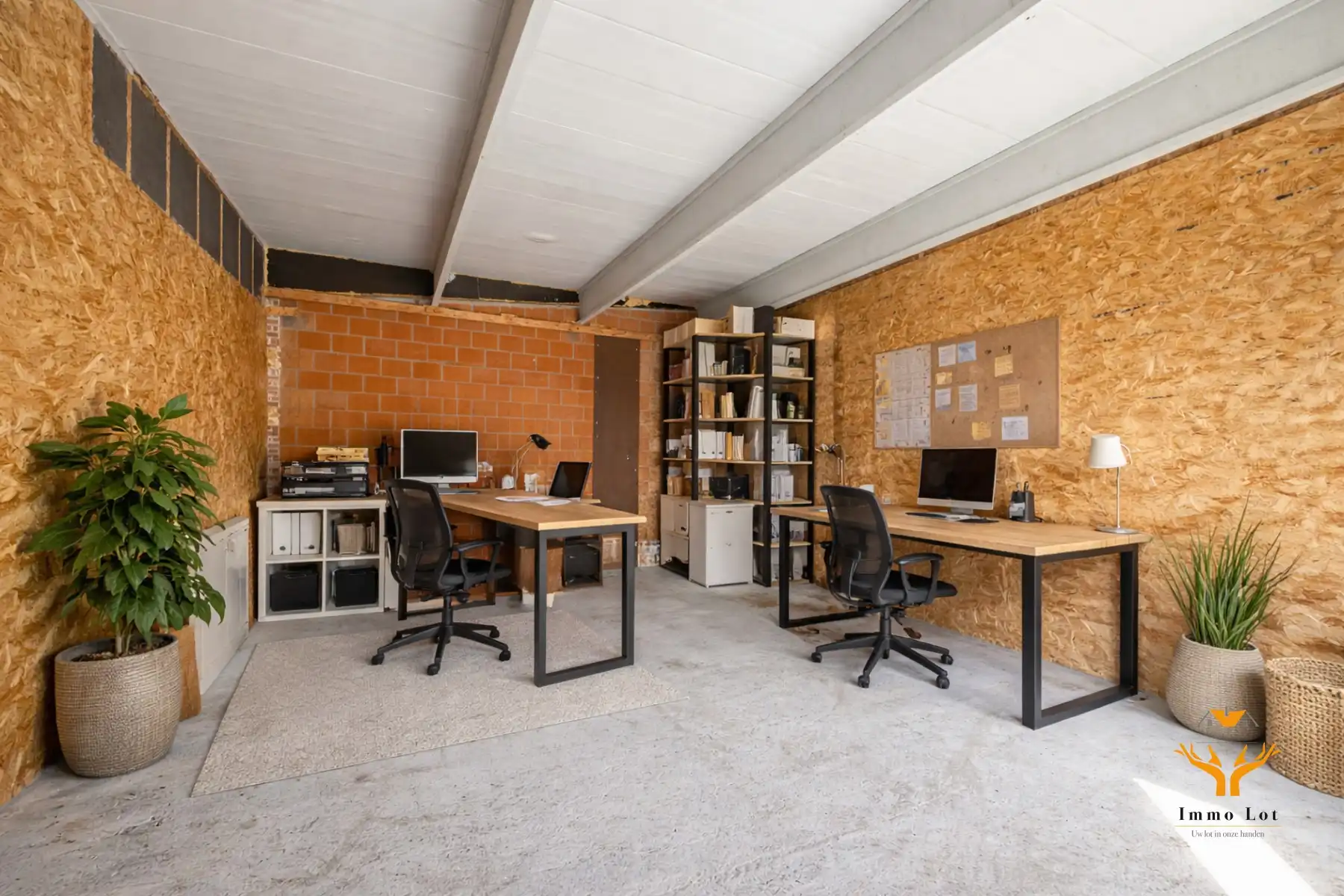 perceel met 2 garages en carport foto 5