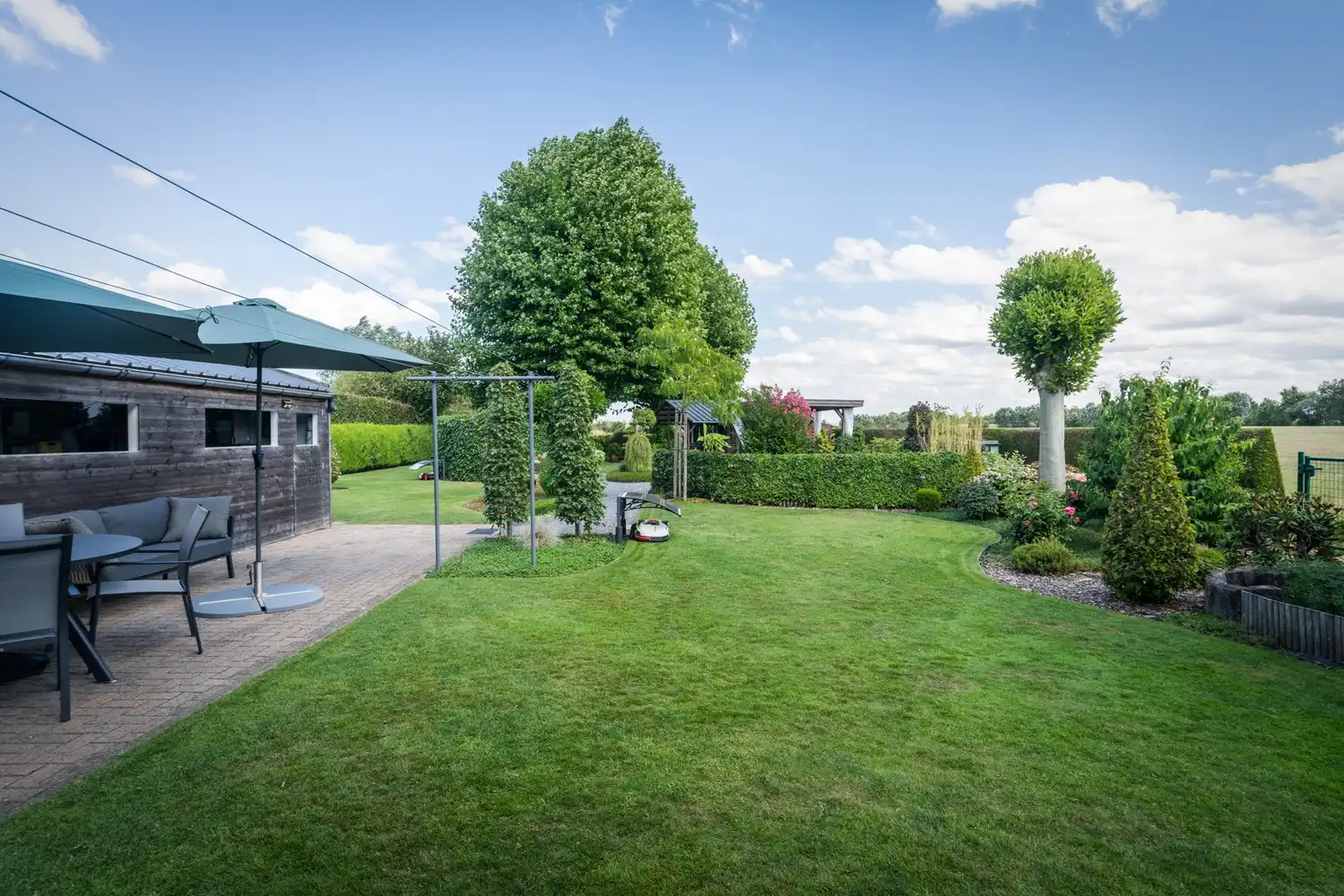 Royale villa met 4 slaapkamers, droomtuin en weids vergezicht te koop in Maldegem foto 23