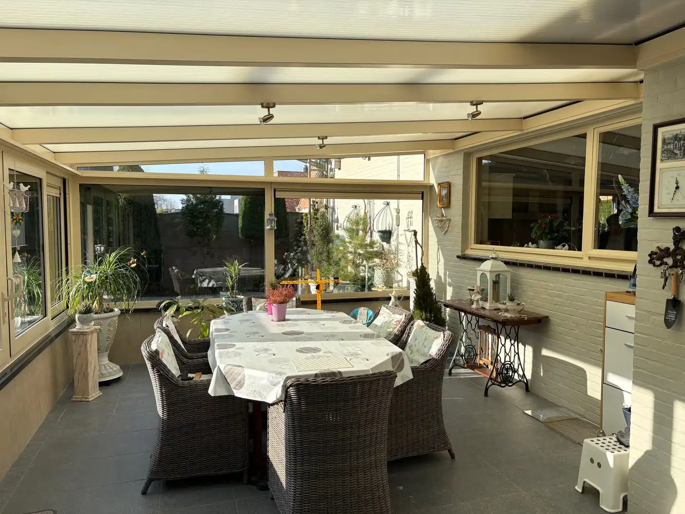 Goed onderhouden ruime villa op 12a56 foto 31