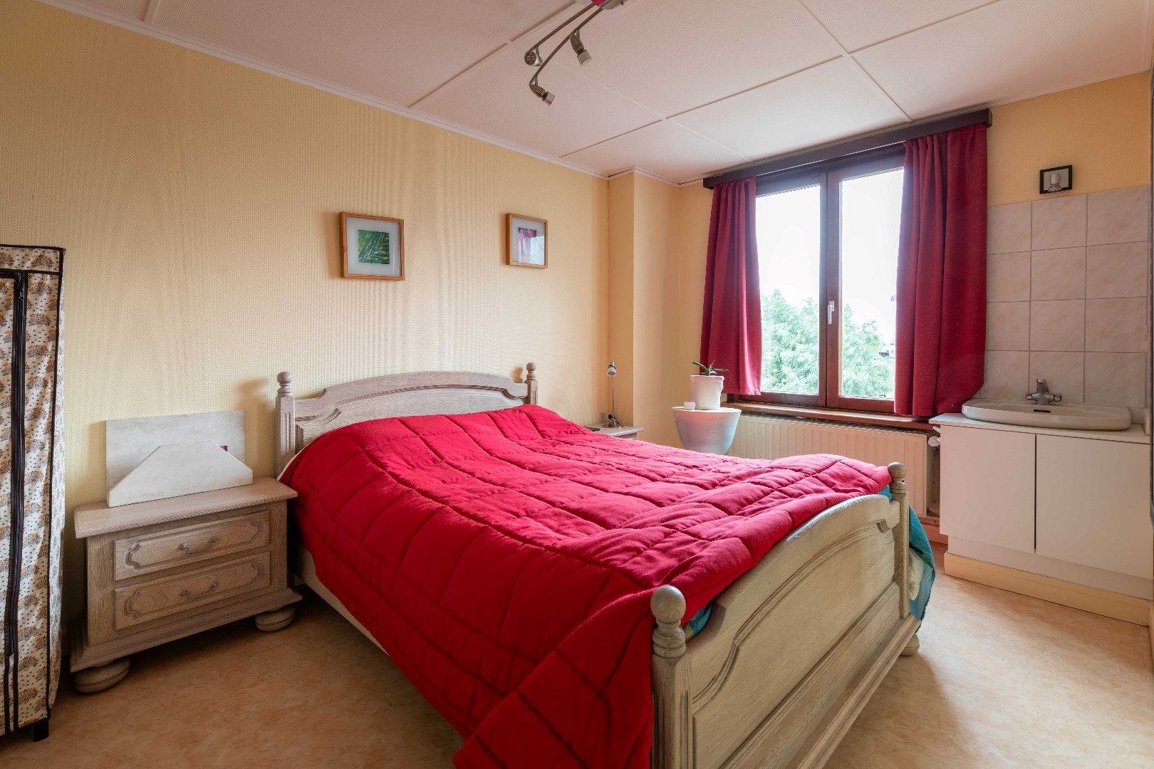 Ruime, praktische woning met grote garage, praktijk en 5 slaapkamers! foto 22