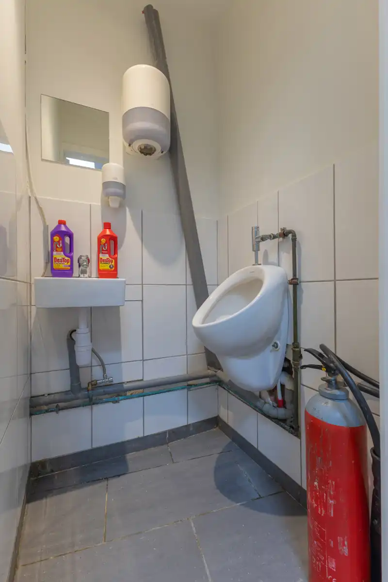 Commercieel gelijkvloers met duplex in centrum Halle foto 10