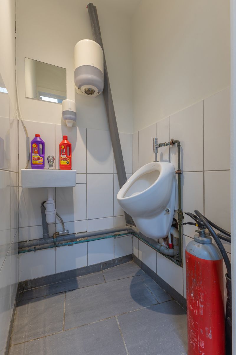 Commercieel gelijkvloers met duplex in centrum Halle foto 10