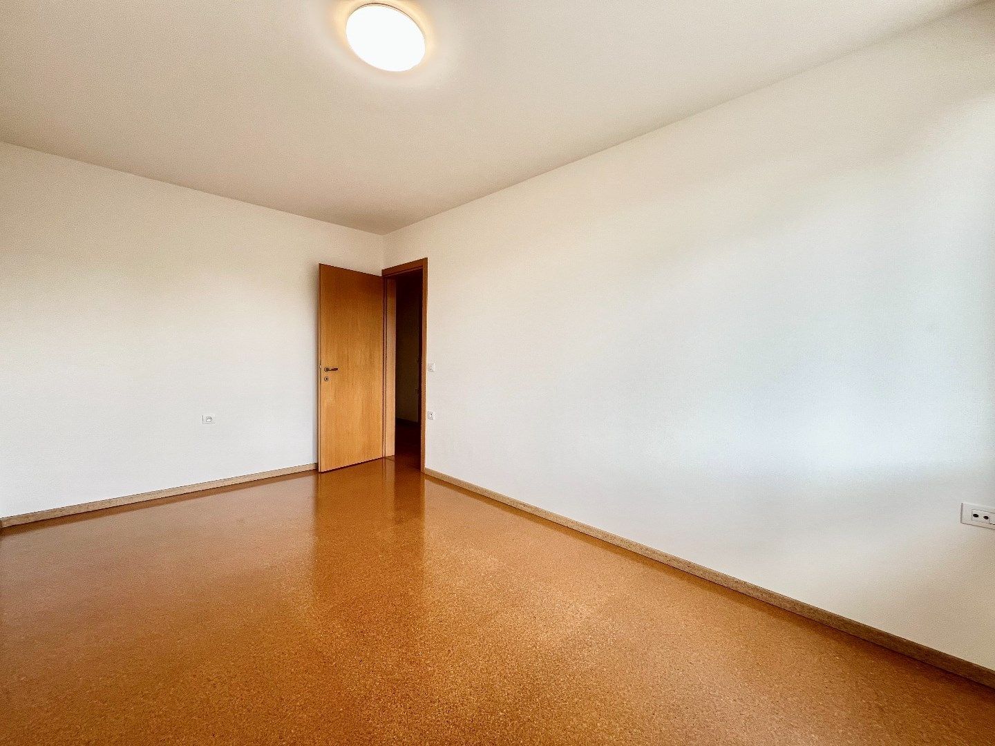 Ruim appt. met 2 slpks en bew. opp. van 100 m2 in centrum van Wommelgem! foto 15