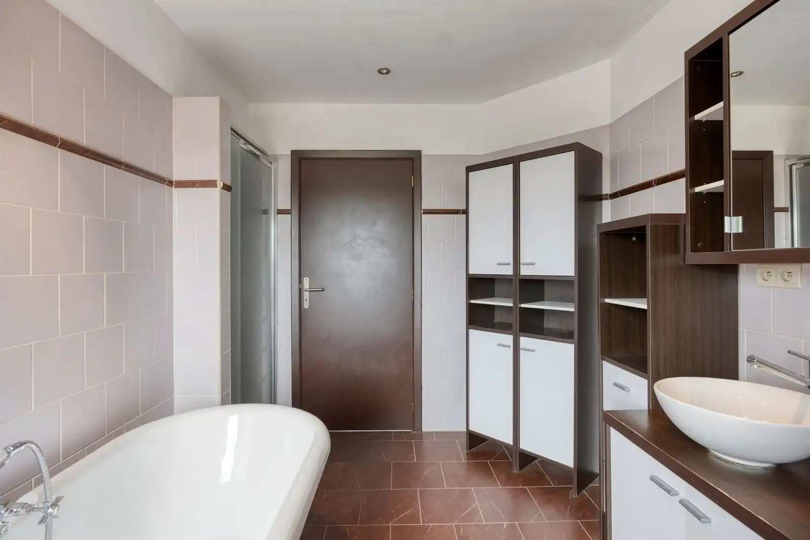 Op te frissen woning met 3 slaapkamers te Huizingen  foto 18