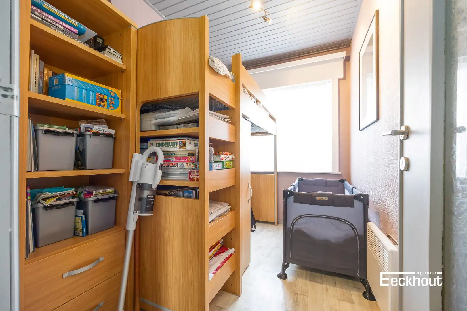 Instapklare woning met zonnige tuin op zeer gunstige ligging! foto 16