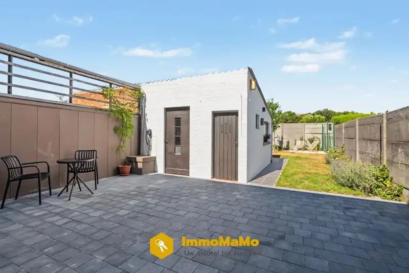 INSTAPKLARE GERENOVEERDE WONING  TE KOOP IN LOCHRISTI (WACHTEBEKE) foto 16