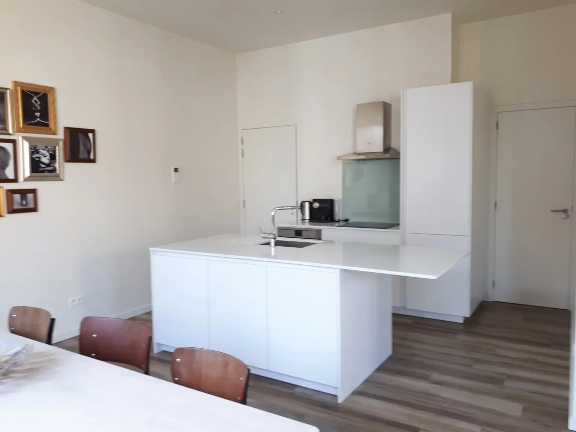 ANTWERPEN - Gemeubeld appartement in het centrum foto {{pictureIndex}}