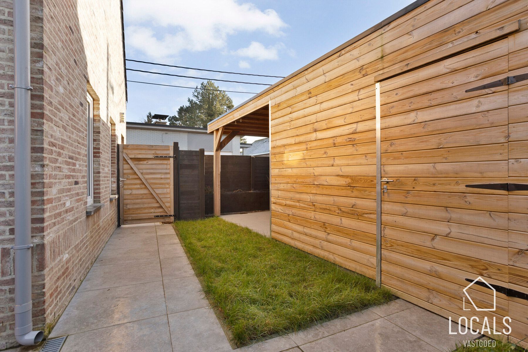 Volledig gerenoveerde halfopen bebouwing in Denderhoutem foto 18