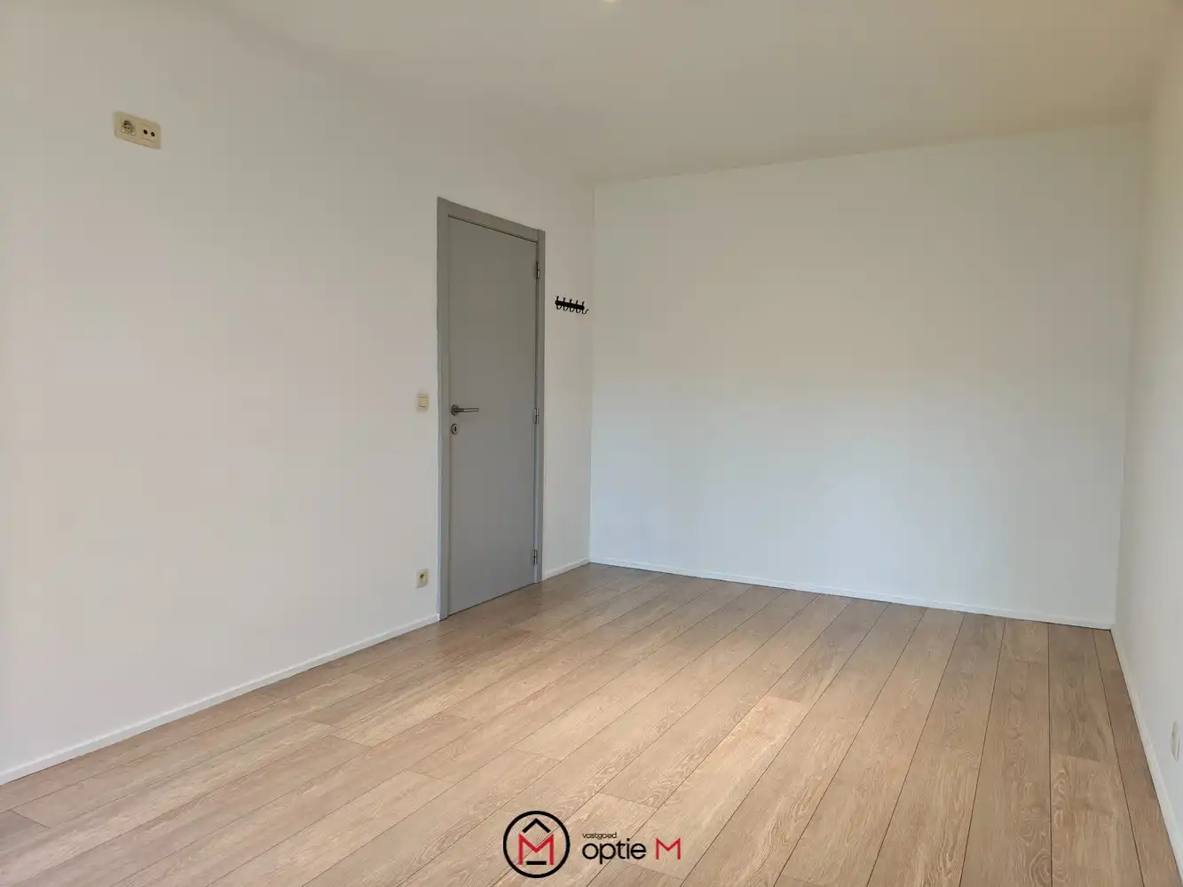 Appartement te huur in Genk – gelijkvloers wonen met tuin en overdekt terras foto 11