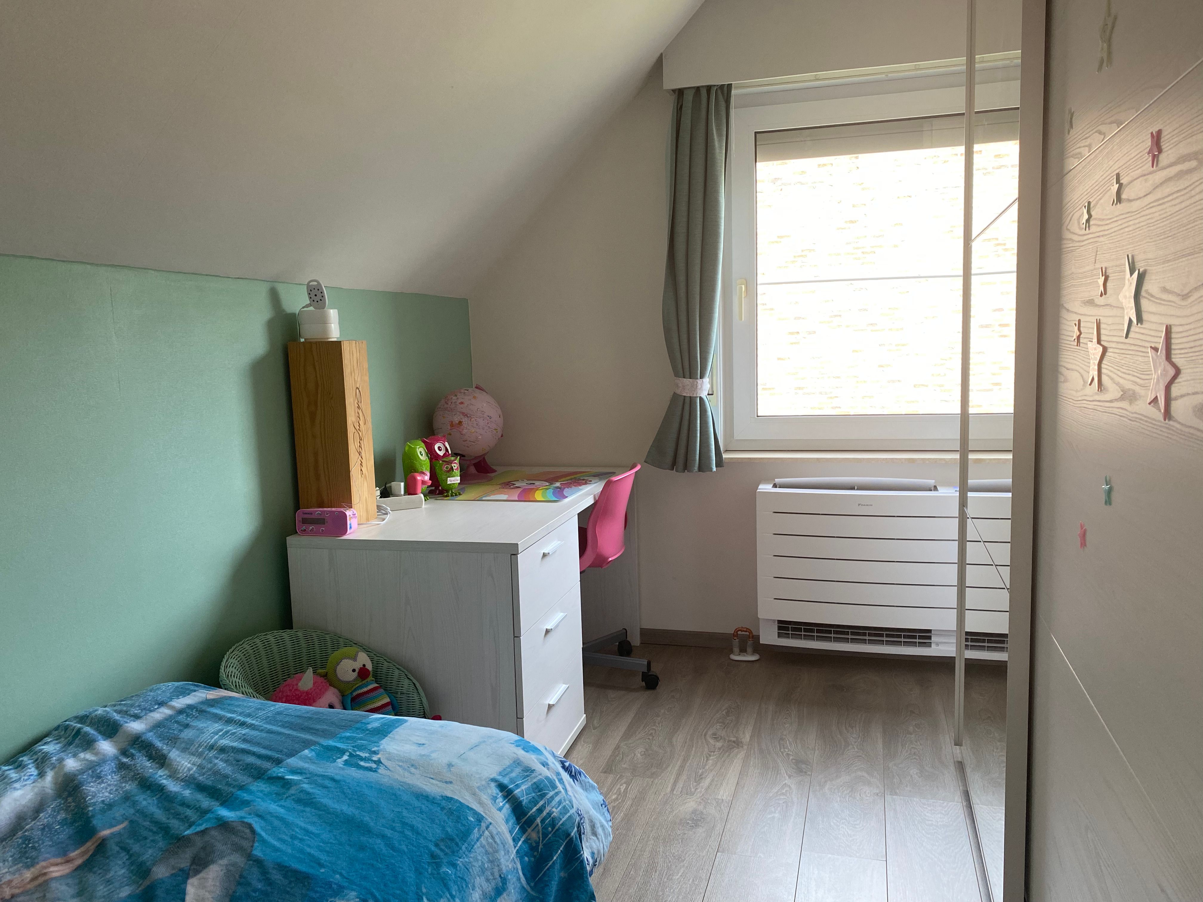 Instapklare gezinswoning met tuin op een toplocatie in Deinze foto 13