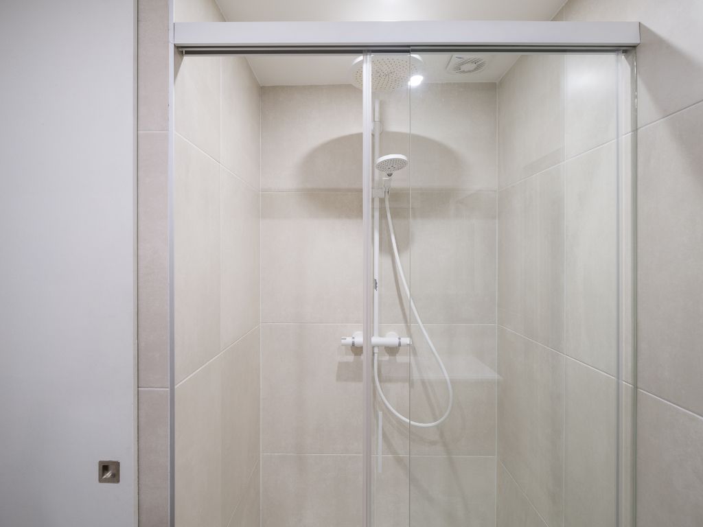 Instapklaar en lichtrijk 3-slpk appartement met ruim terras aan de achterzijde foto 12