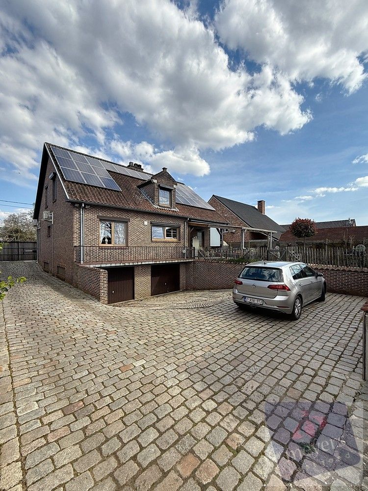 Stijlvolle, gerenoveerde gezinswoning met ruimte en groen in Lummen foto 11