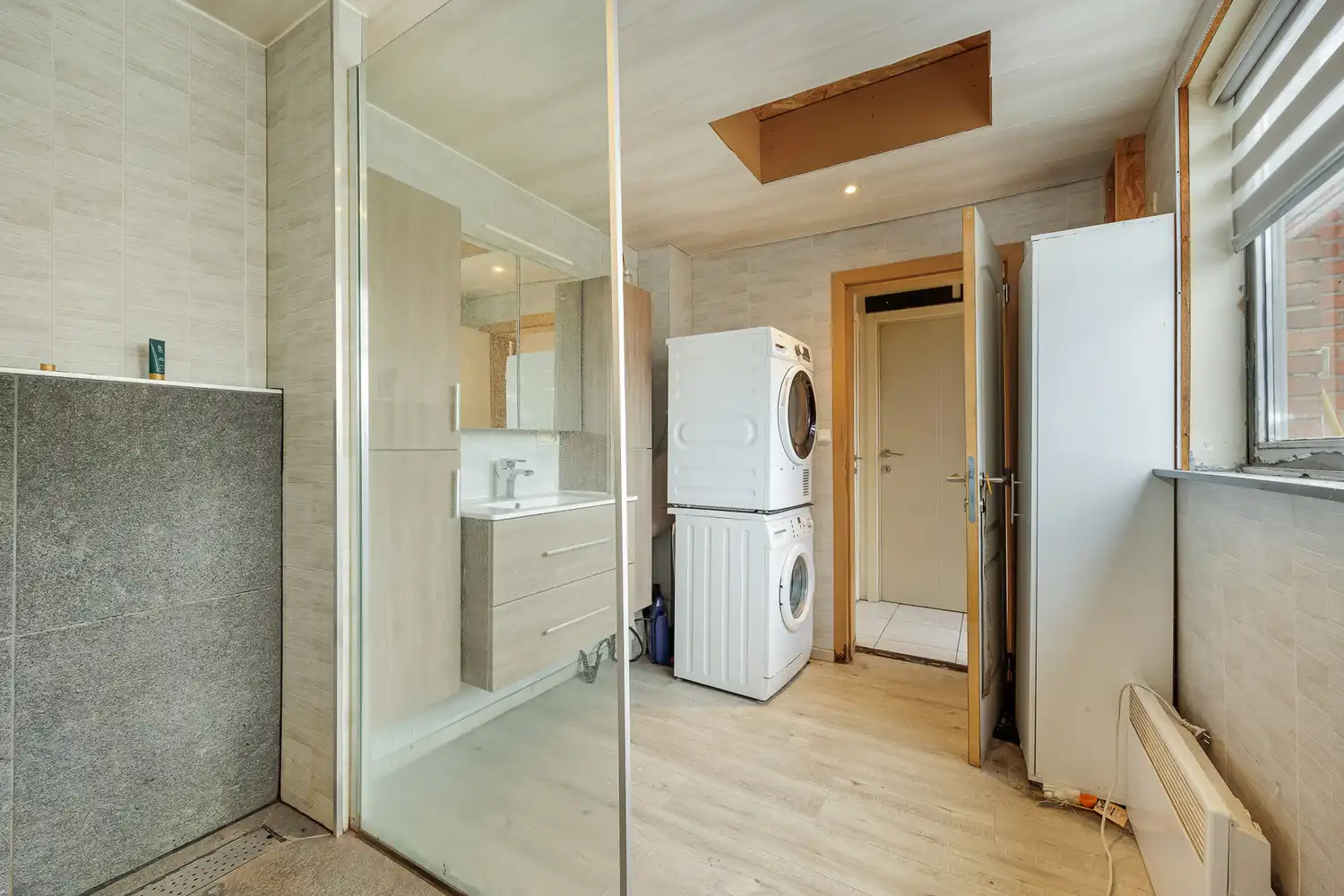 Ruime gezinswoning met 3 slk, tuin, garage en hobbykamer foto 13