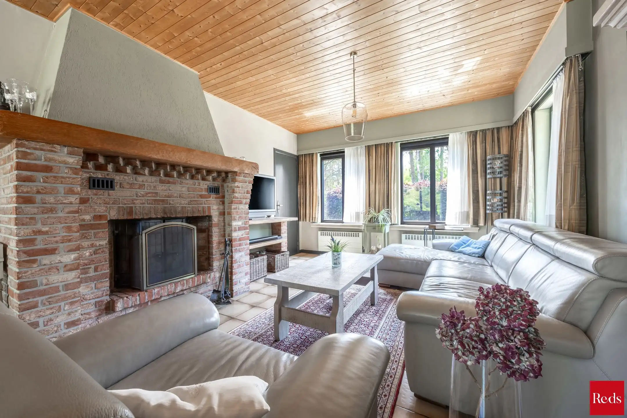 Charmante woning met uitzicht op blijvend groen foto 10