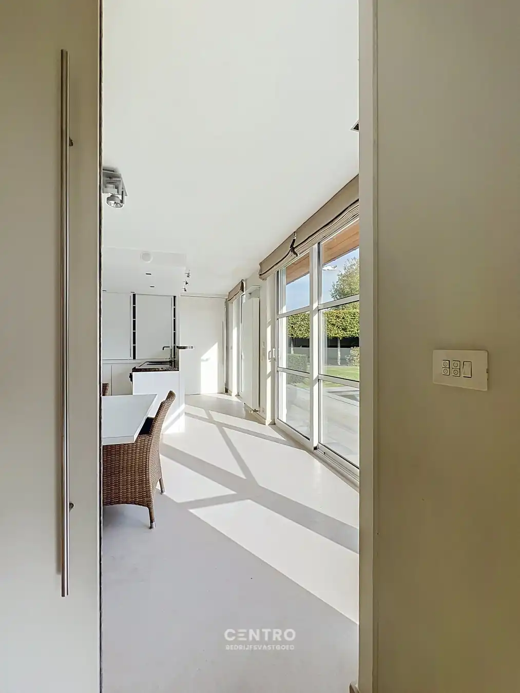 EXCLUSIEVE VILLA MET RUIME KANTOORVLEUGEL OP 1.191 M² – LUXE, RUIMTE EN VEELZIJDIGHEID! foto 6