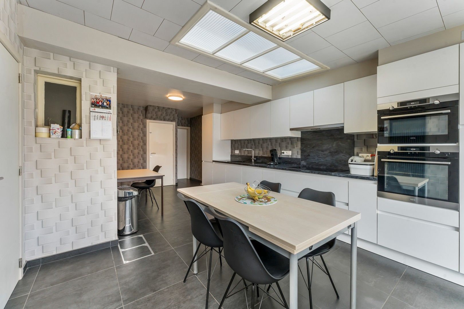 Instapklare HOB met 3 slaapkamers en garage te Oostrozebeke! foto 6