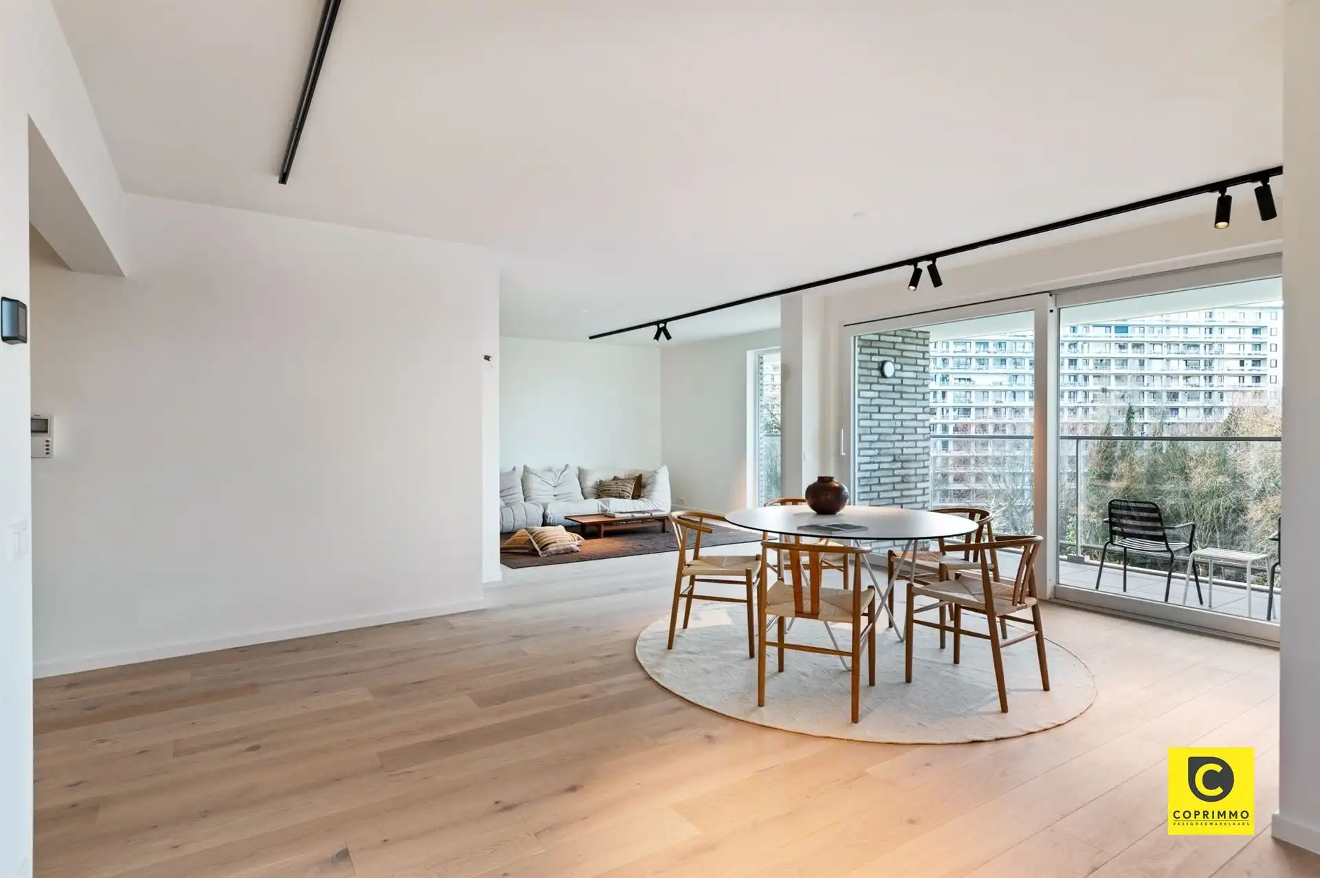 Prachtig gerenoveerd hoek-app foto 5