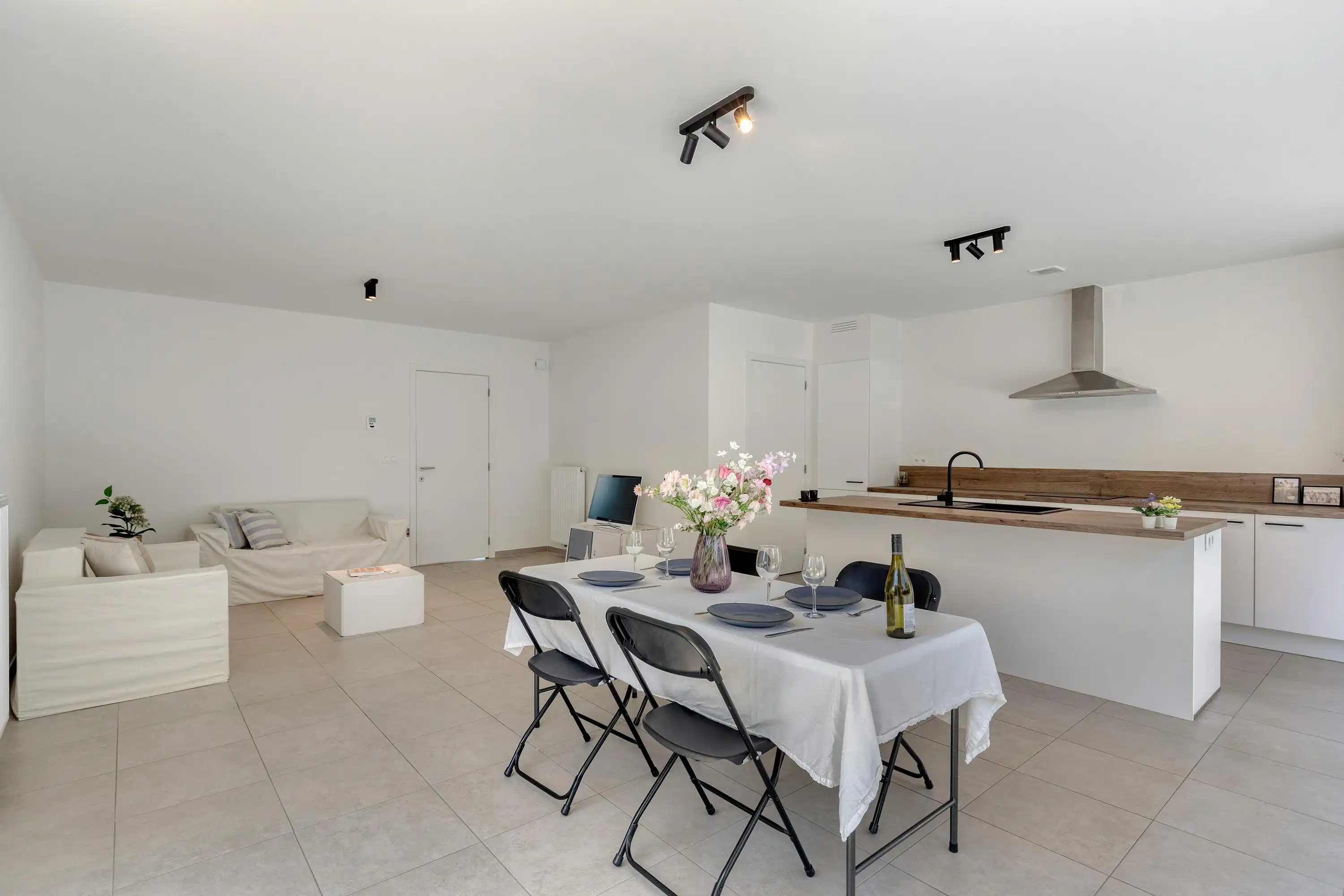 Halfopen nieuwbouwwoning te koop in centrum van Anzegem foto 6