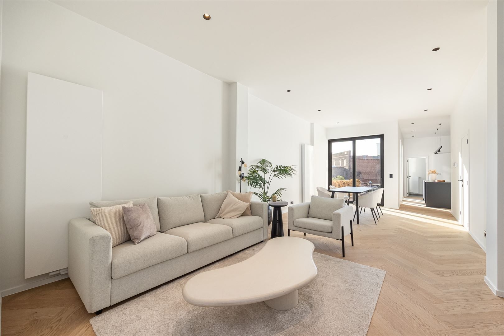 Gerenoveerd appartement met luxe-afwerking en topterras foto 8