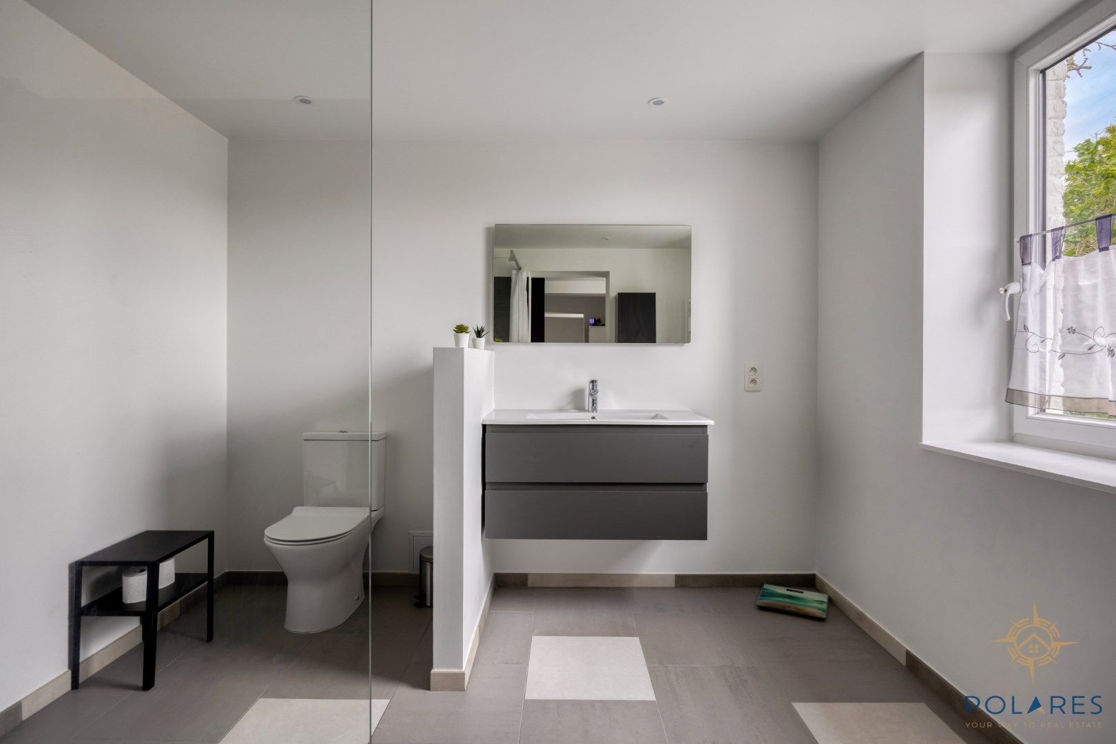 Karaktervolle, volledig gerenoveerde woning foto 22
