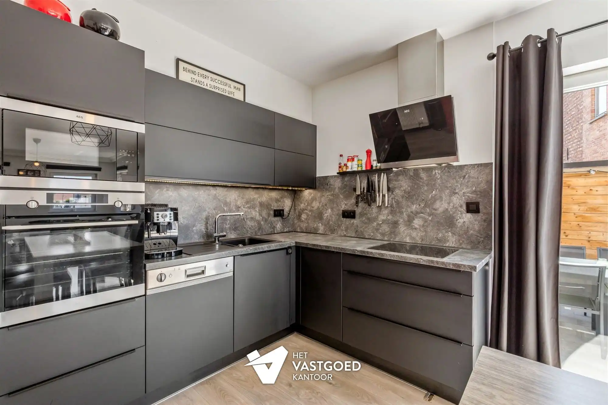 MOOI AFGEWERKT 2 SLAAPKAMER APPARTEMENT MET PRIVATIEVE TUIN EN AUTOSTAANPLAATS TE BEVERLO foto 11