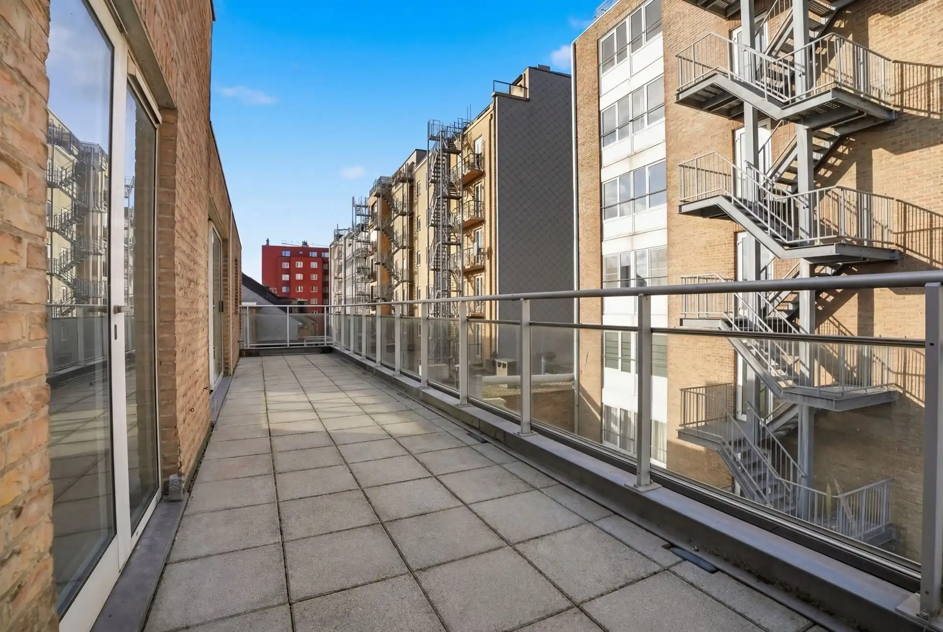 GROTE TERRASSEN / ZONNIG  foto 20