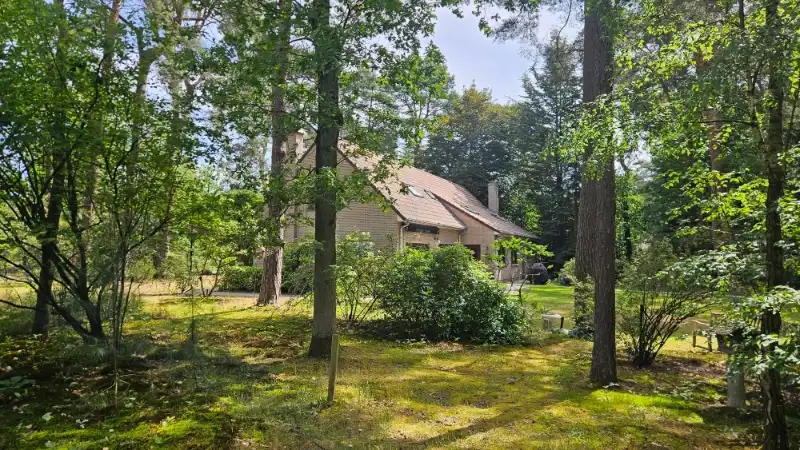 Mooi gelegen villa 330m² op 28 are tegenover natuur-wandelgebied foto 4
