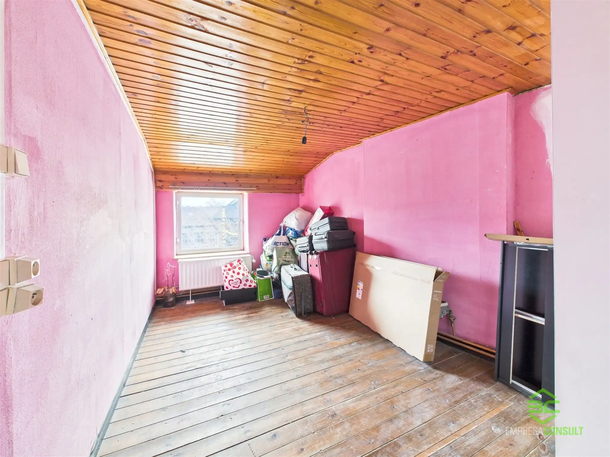 Ruime stadswoning met 5 slpk en 2 badk! foto 18