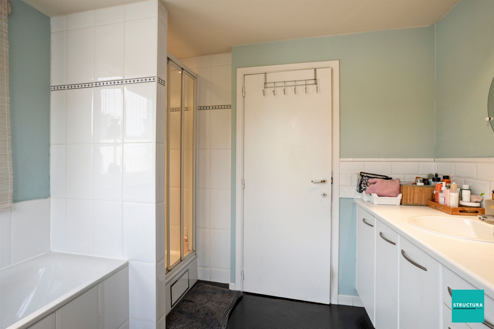 Instapklare rijwoning met stadskoer in hartje Merchtem foto 17