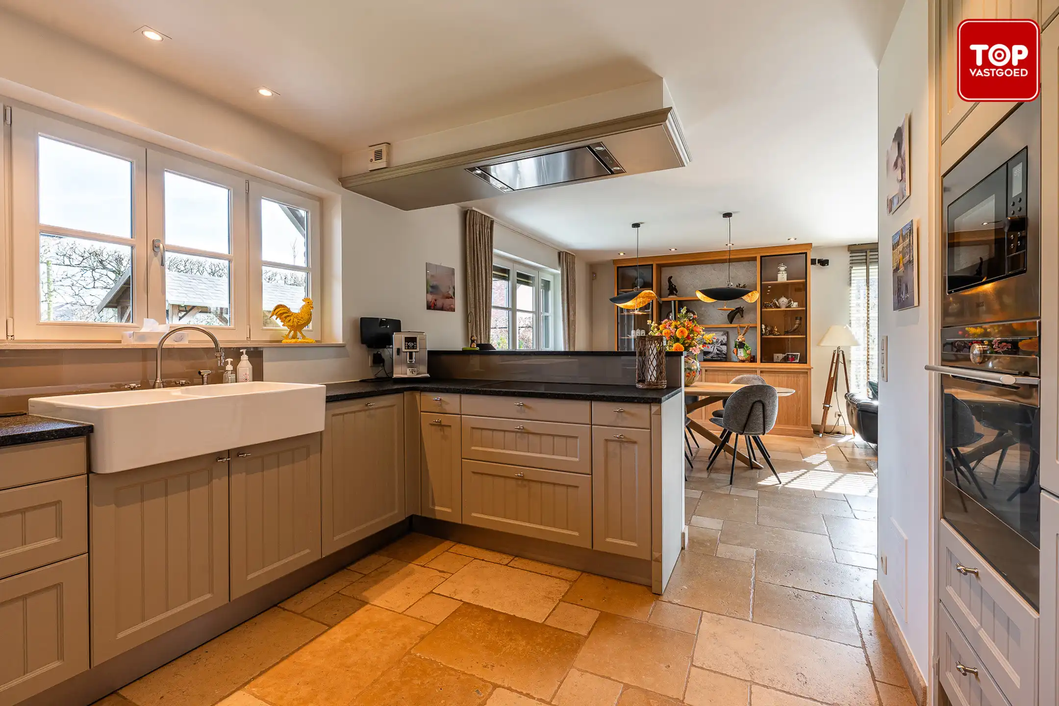 Prachtige energiezuinige villa met 3 slaapkamers, tuin en 2 garages in Wondelgem foto 12
