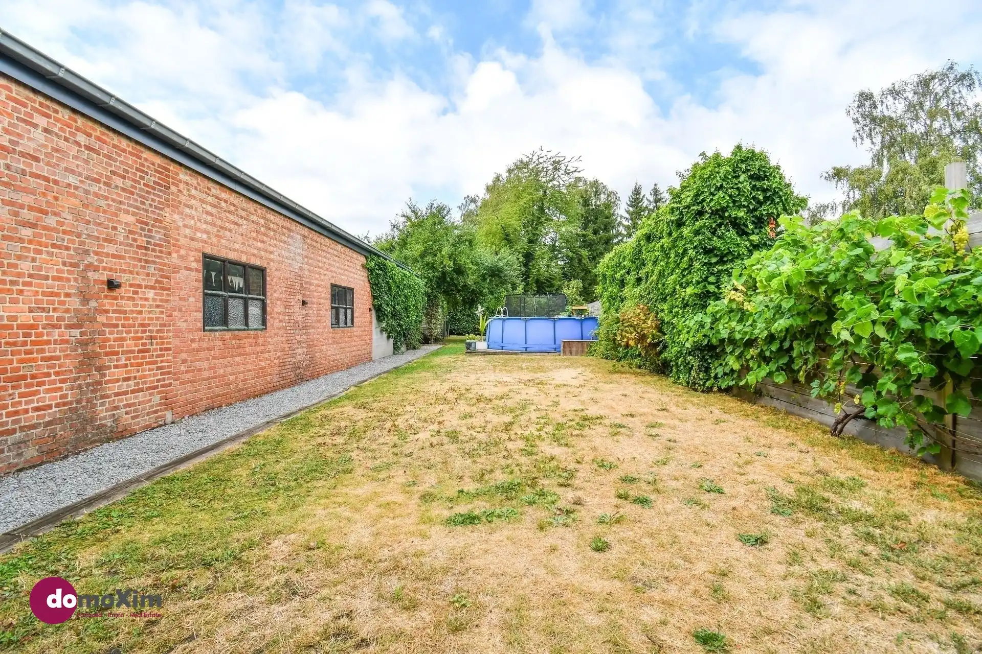 Instapklare woning met ruime hangar nabij het centrum van Hever foto 25