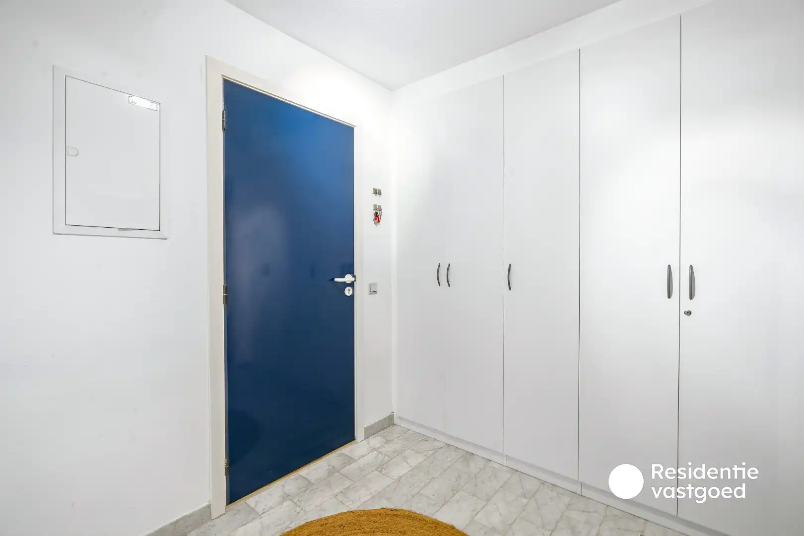 Lichtrijk zongerichte studio met slaaphoek, gelegen op 300m van de zee te Koksijde.  foto 12