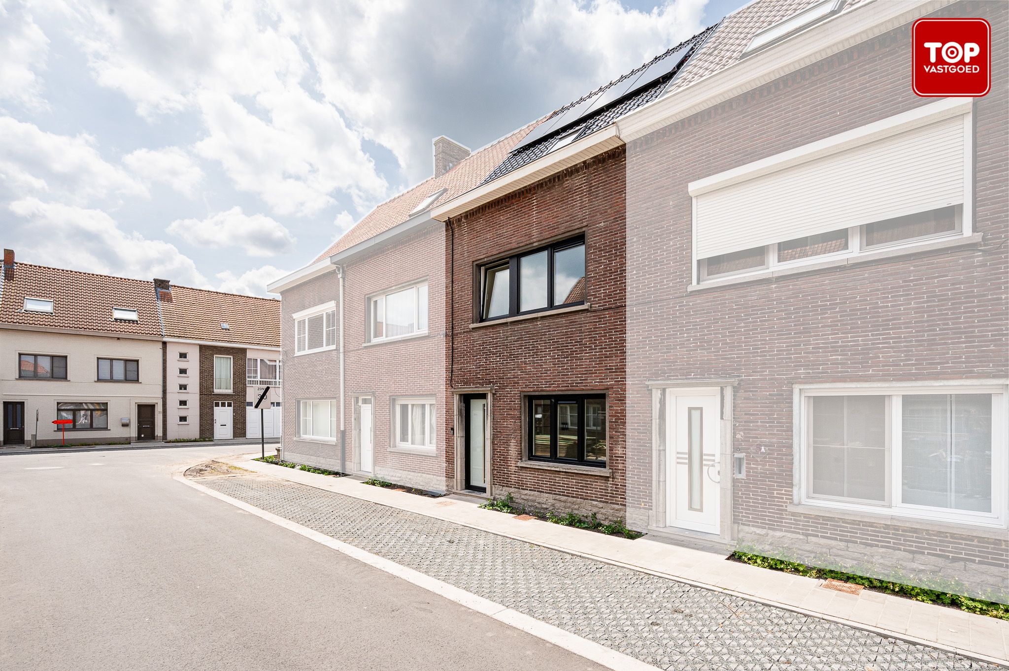 Volledig vernieuwde woning met 3 slaapkamers foto 2