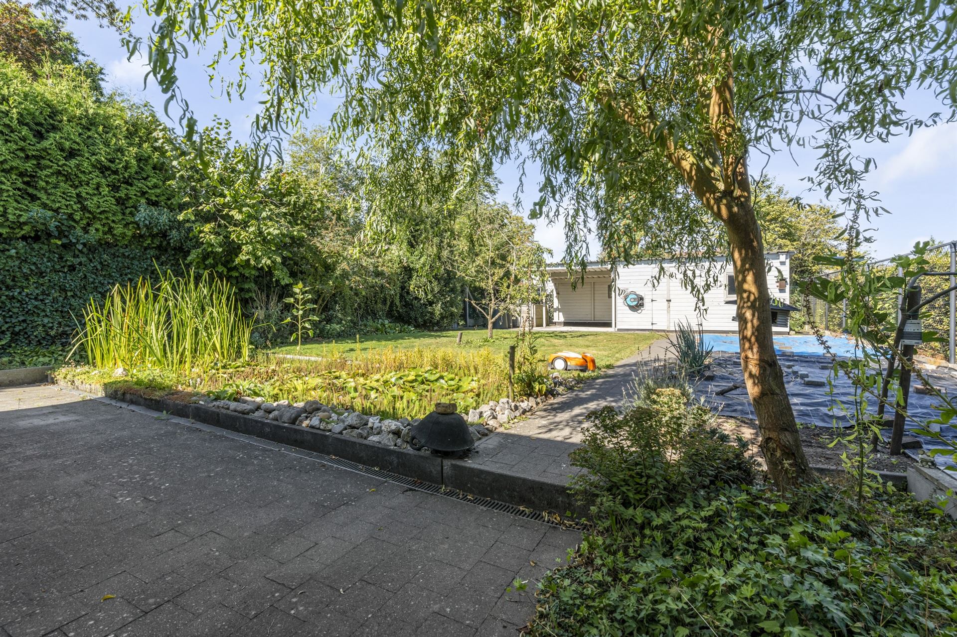 Recente eengezinswoning nabij het centrum van Kermt foto 21