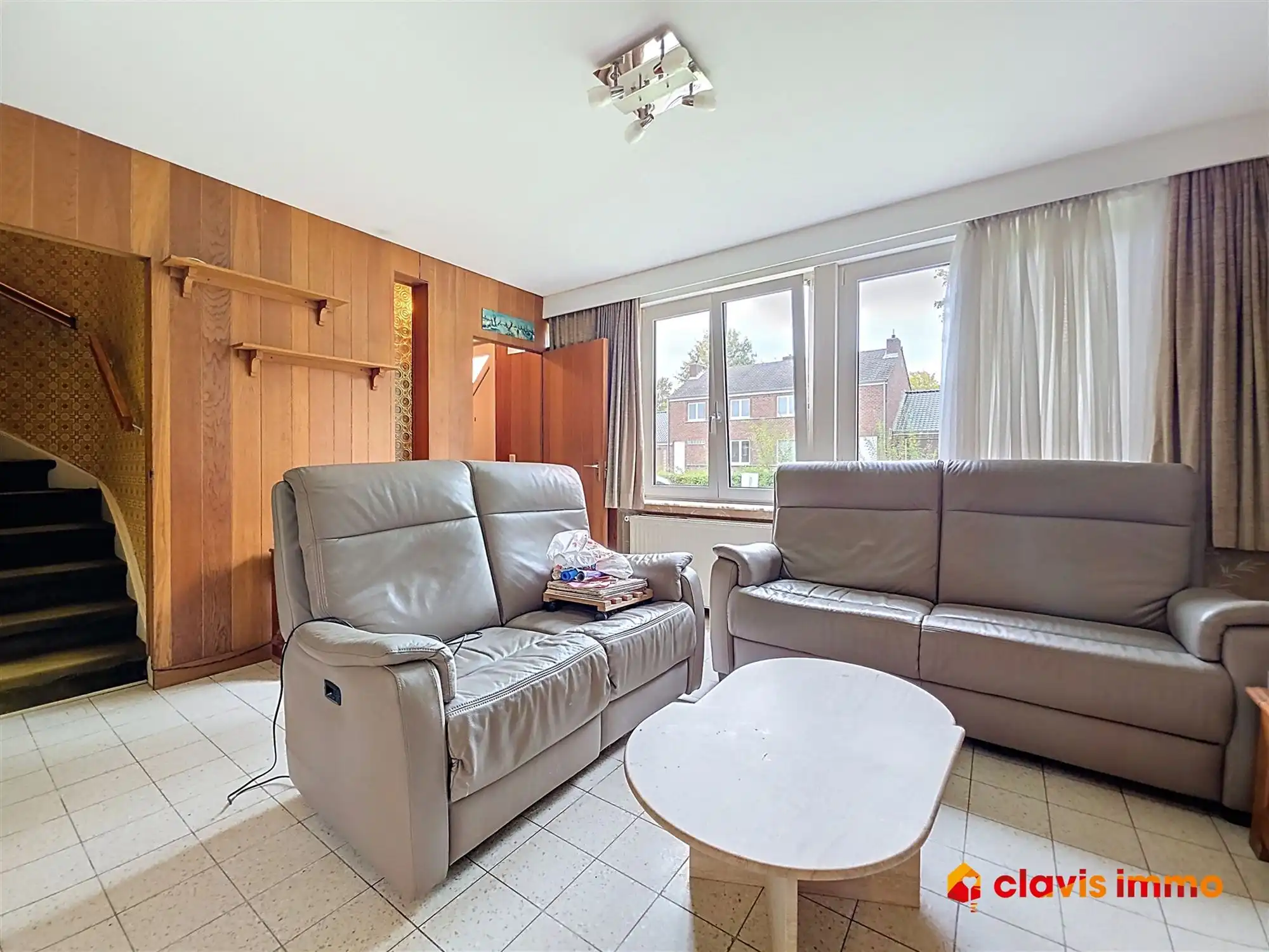 Halfopen-bebouwing in een rustige buurt foto 6