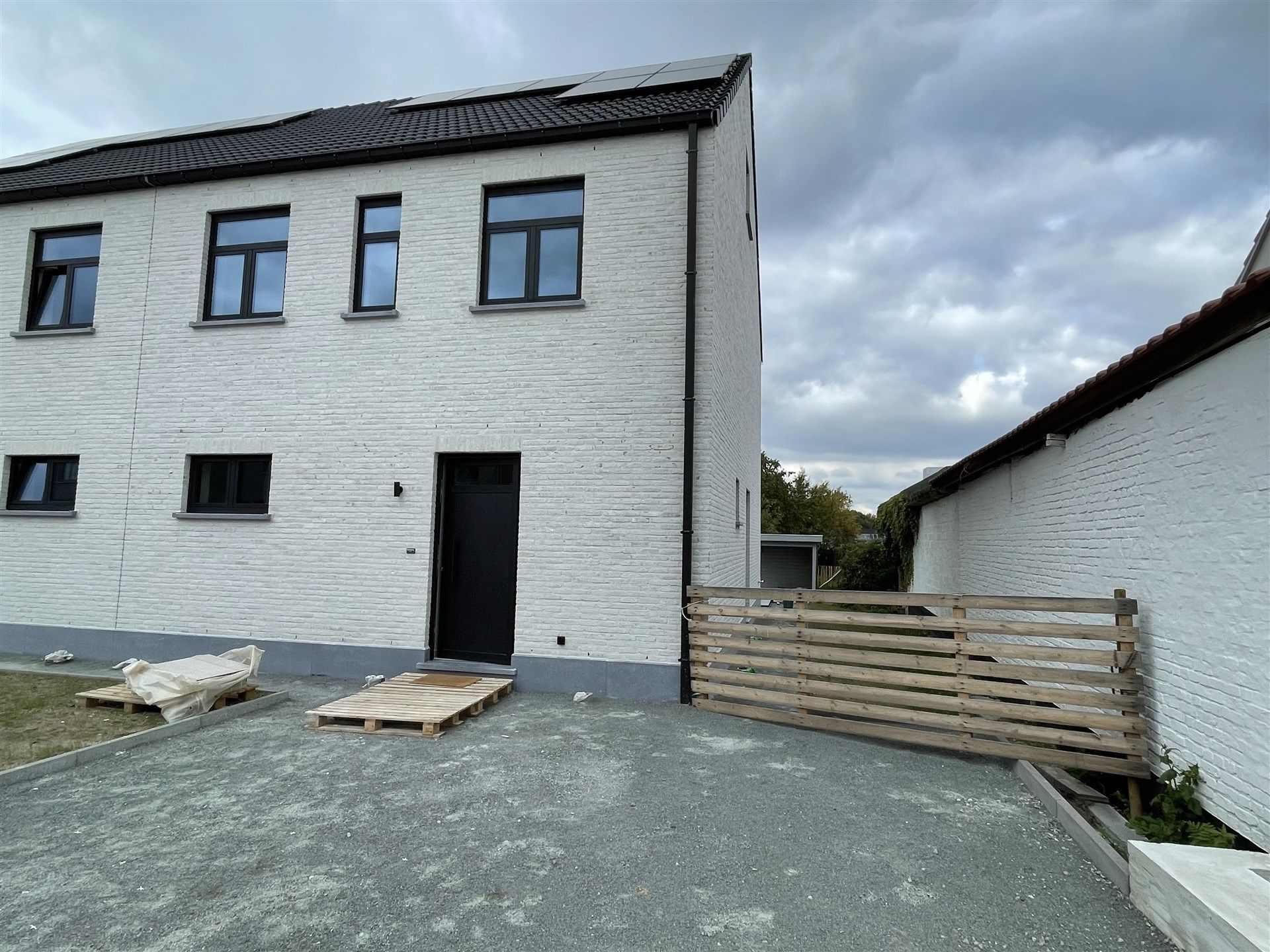 Energiezuinige instapklare nieuwbouwing met gezellige tuin. foto 28