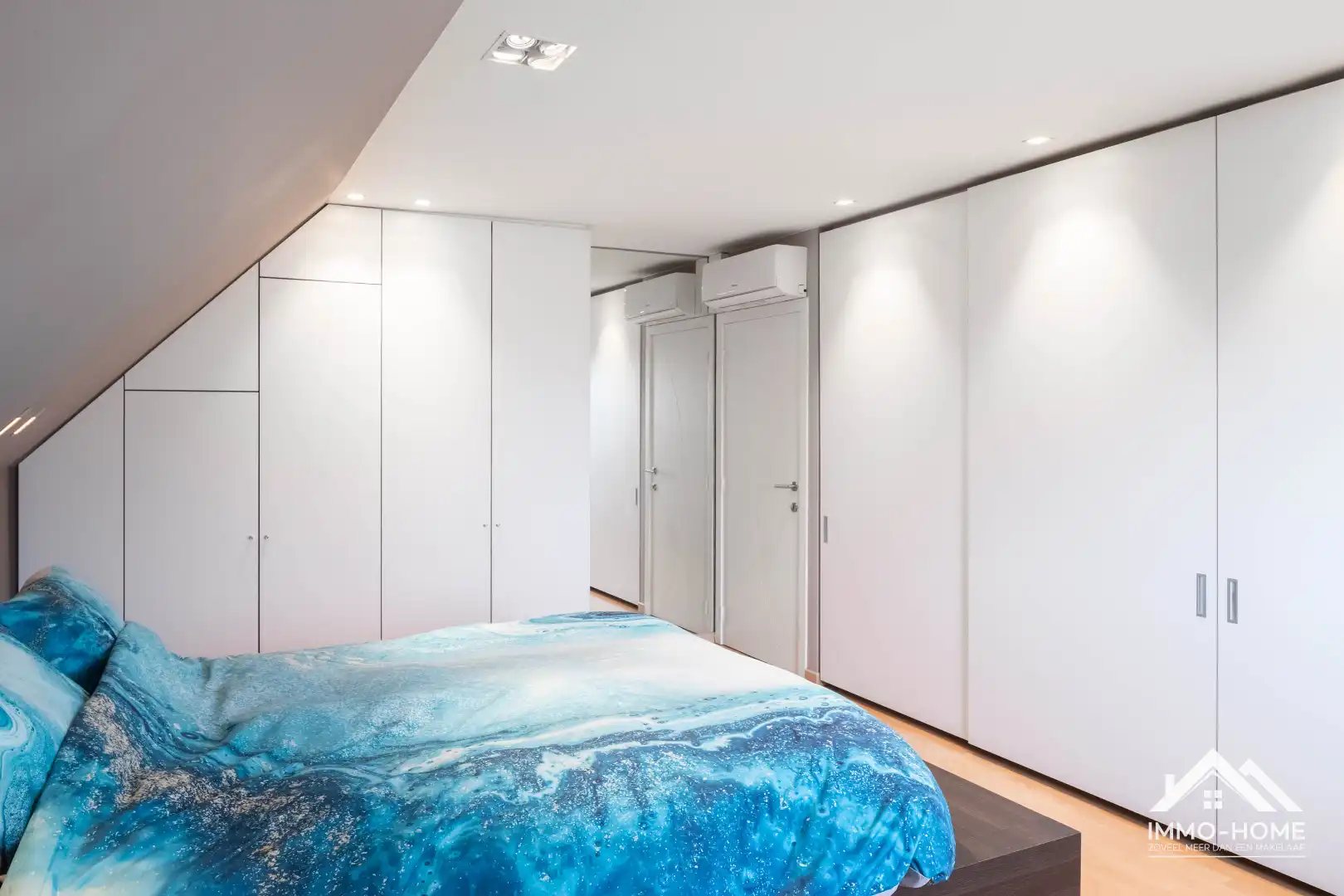 Prachtige ruime villa in een doodlopende straat in Oostakker!  foto 17