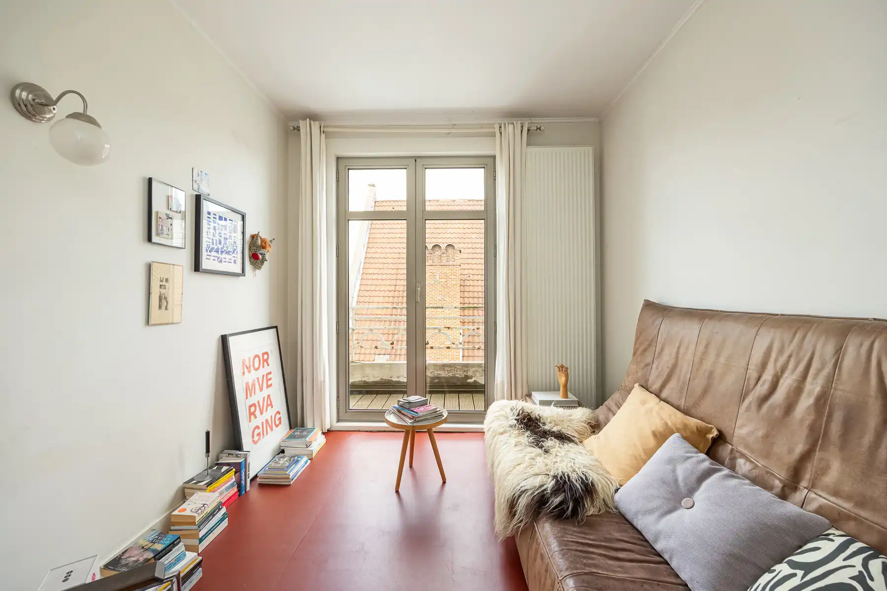 Charmant 2-slaapkamerappartement met balkon in het centrum foto 3