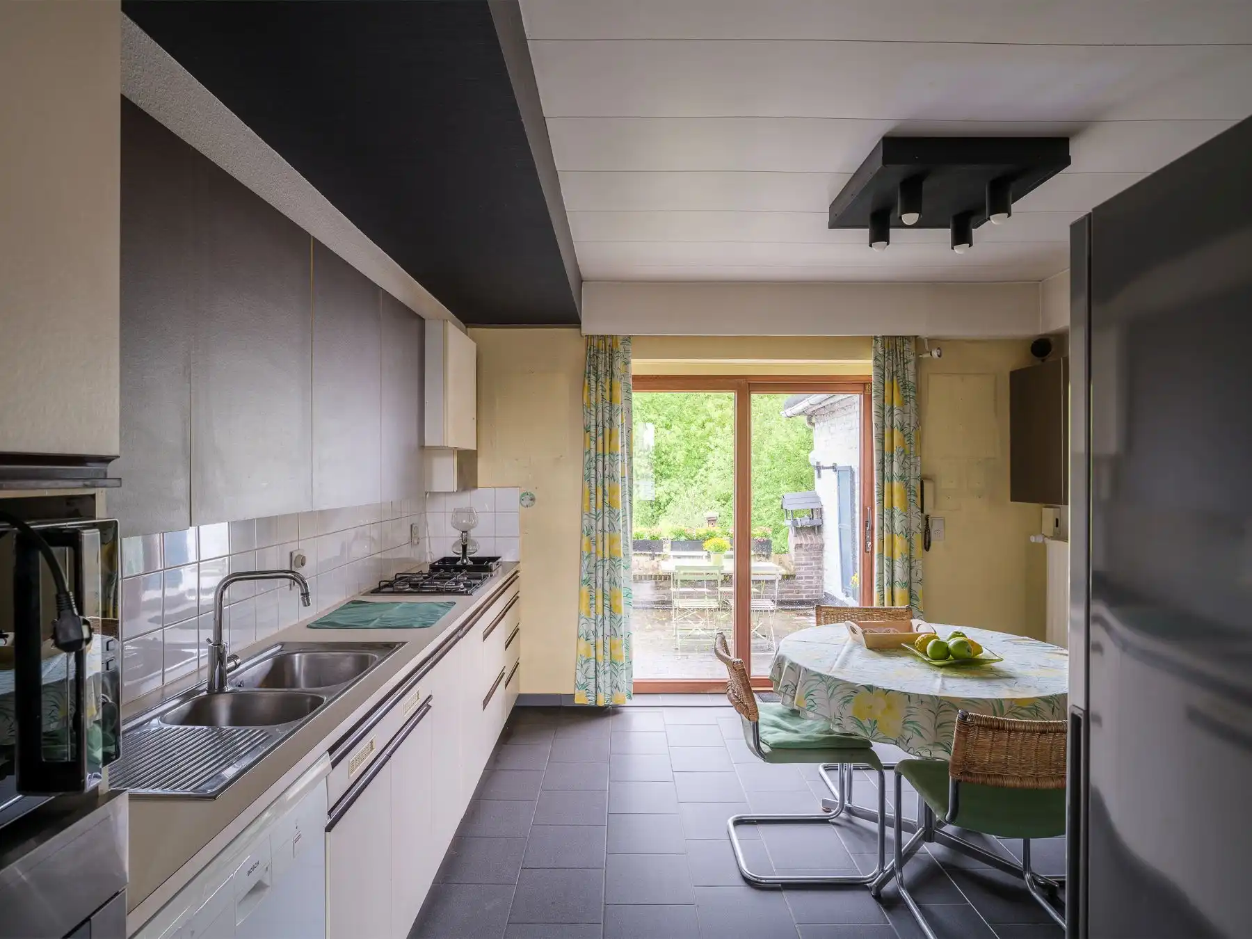 Karaktervolle gezinswoning met tuin en atelier foto 12