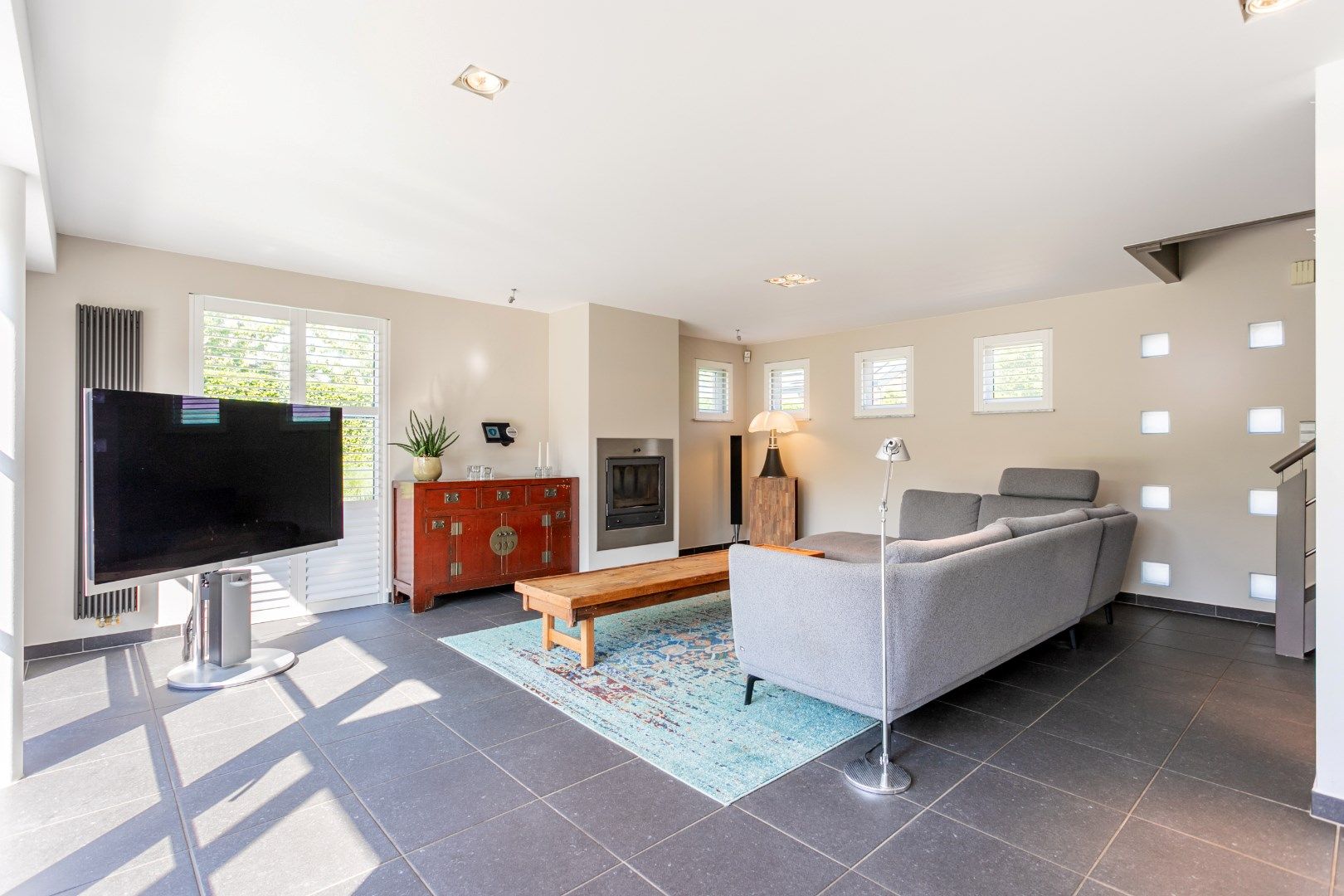 Instapklare woning met 3 slpks, garage en tuin te Halle foto 4
