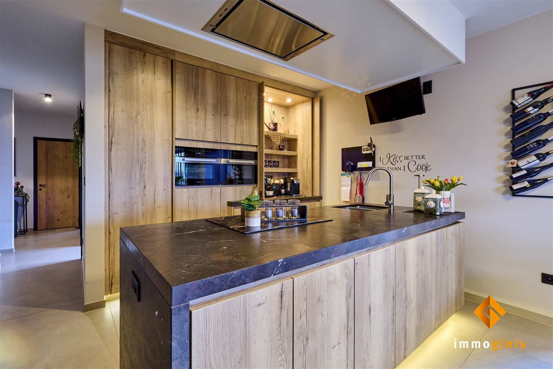 Luxueus 3-slaapkamerappartement met zéér ruim terras, gelegen op de 2e verdieping. foto 7