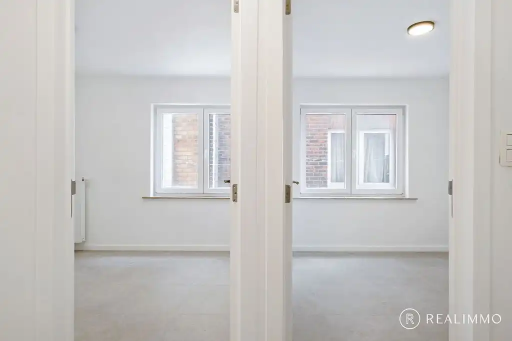 Gerenoveerd 2-slaapkamerappartement met verhuurpotentieel in L’Escale foto 11