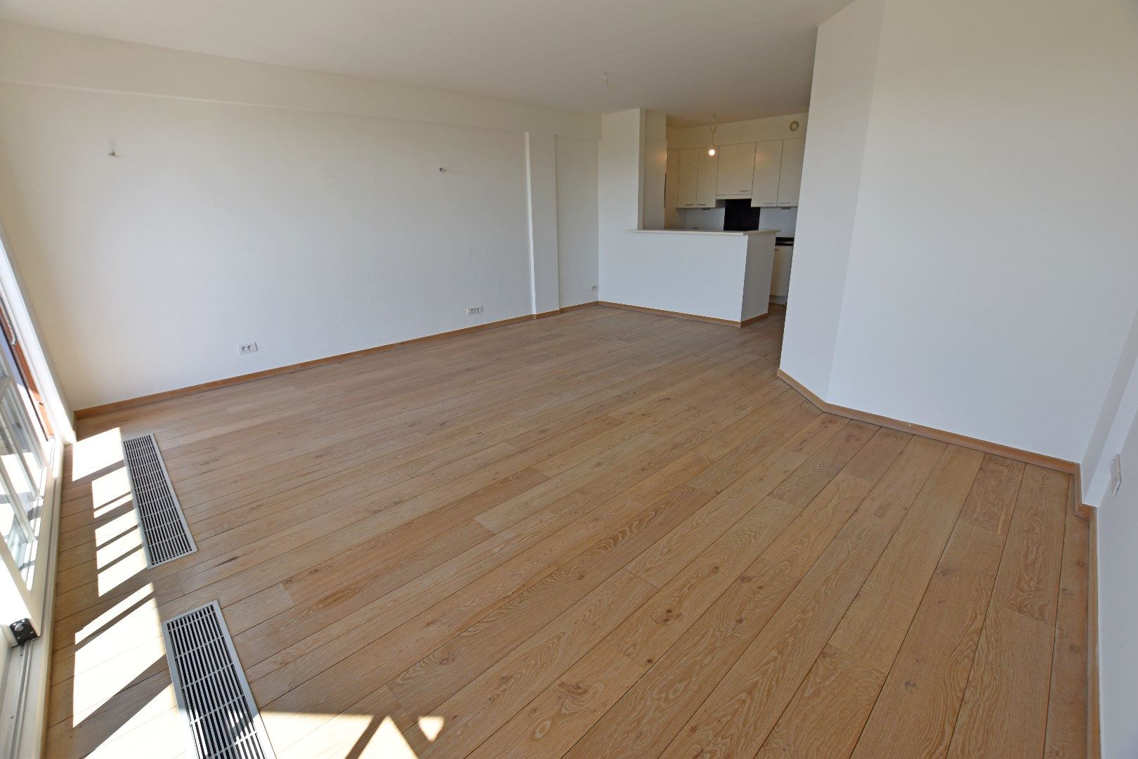Mooi onderhouden appartement op de Kustlaan nabij het Albertplein foto 7