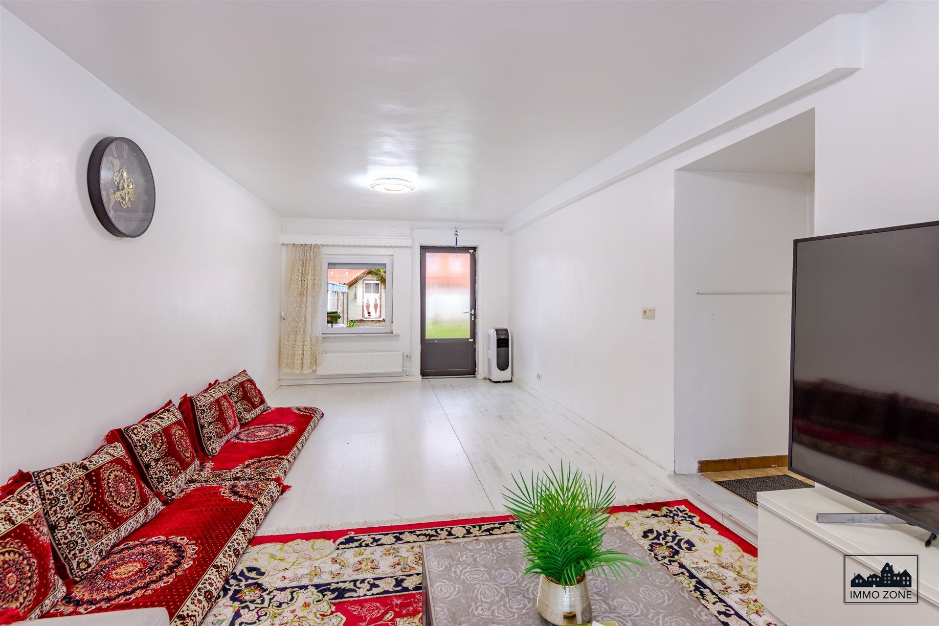bel-etage op perfecte locatie. foto 3