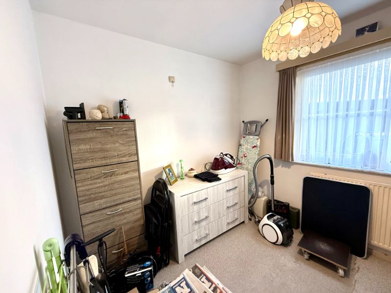 Gelijkvloers appartement met 2 slaapkamers, garage en kelder op centrale ligging foto 10