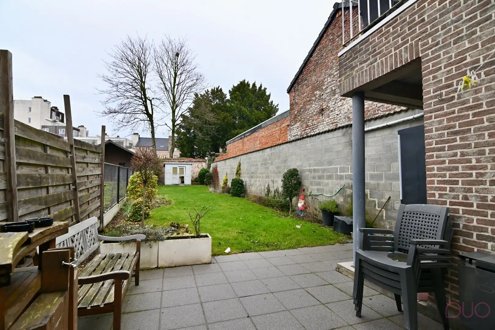 Gerenoveerd én gelijkvloers appartement met tuin in hartje Sint-Truiden. foto 10